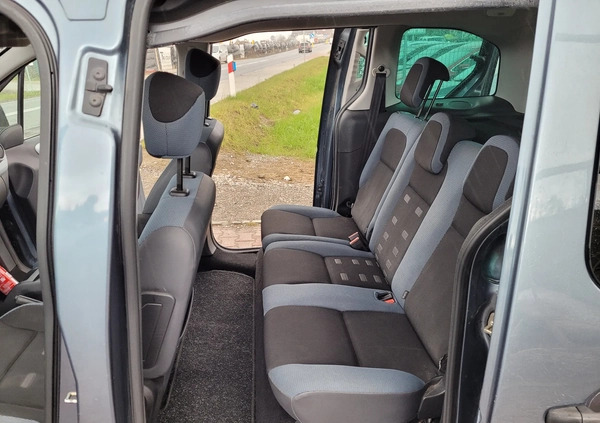 Citroen Berlingo cena 29900 przebieg: 203000, rok produkcji 2012 z Krzanowice małe 172